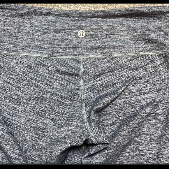 Lululemon Wunder Under Leggings - Picture 2 of 3